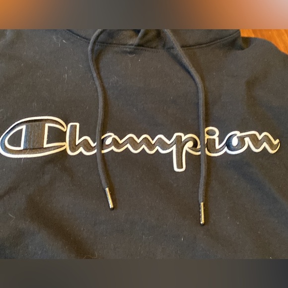 Men’s champion hoodie - Picture 3 of 4